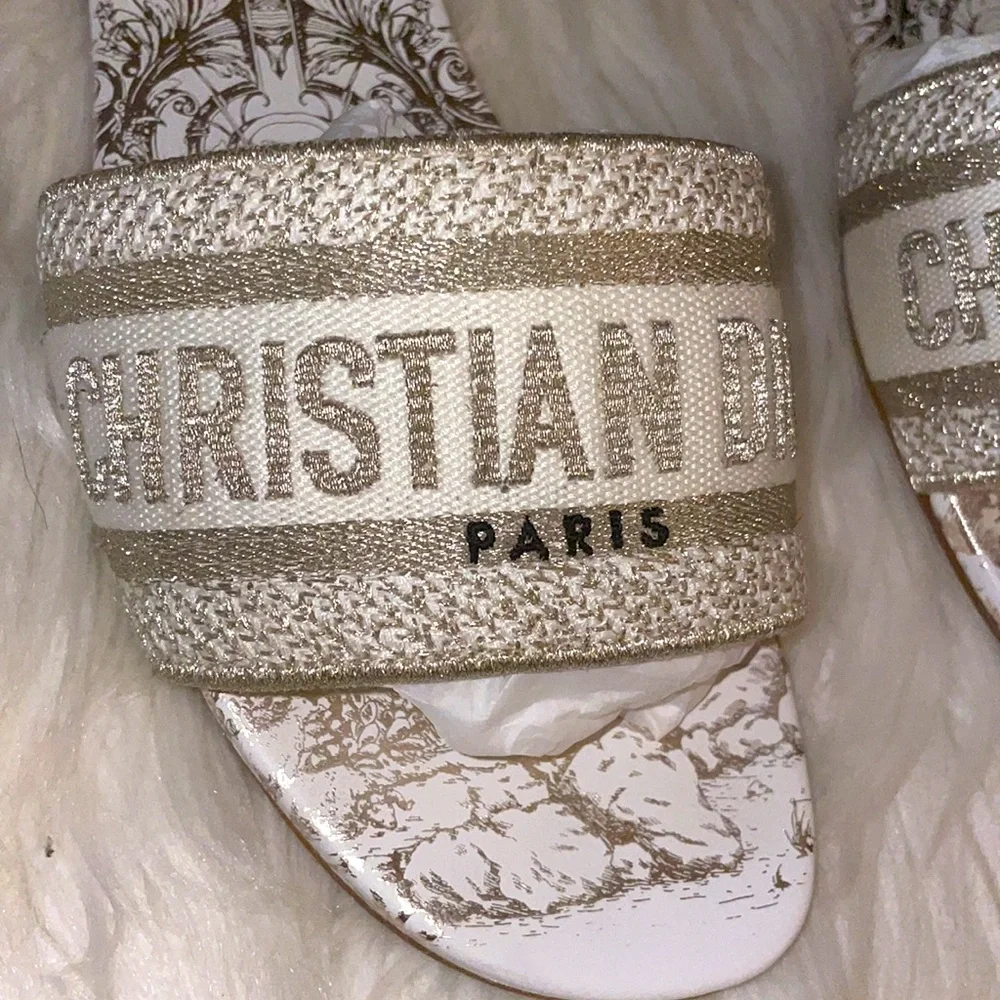 DWAY SLIDE White and Gold-Tone Cotton Embroidered with Dior Daw Stelle - Picture 3 of 7